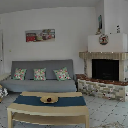 Apartment Roses Rt Skioni I