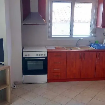 Roses Rt Skioni I Apartment Nea Skioni